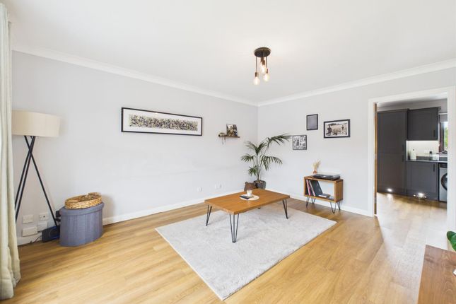 22, Simpson Place, Perth photo 3