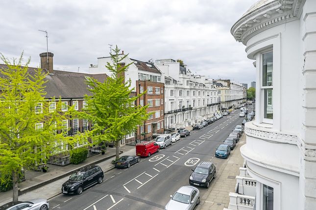Flat 3, 54, Gloucester Terrace, London photo 4