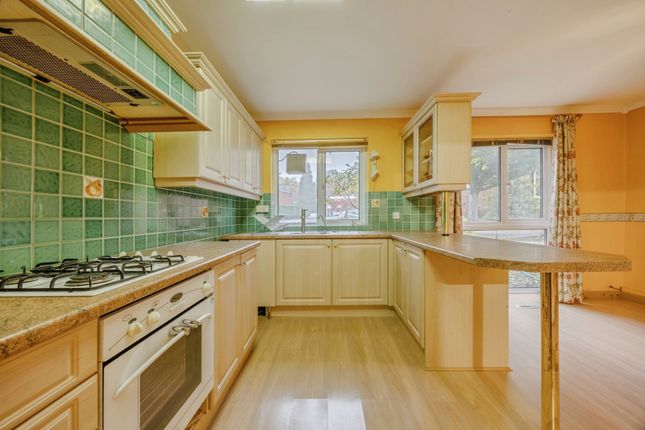 Rushmead Close, Croydon photo 3