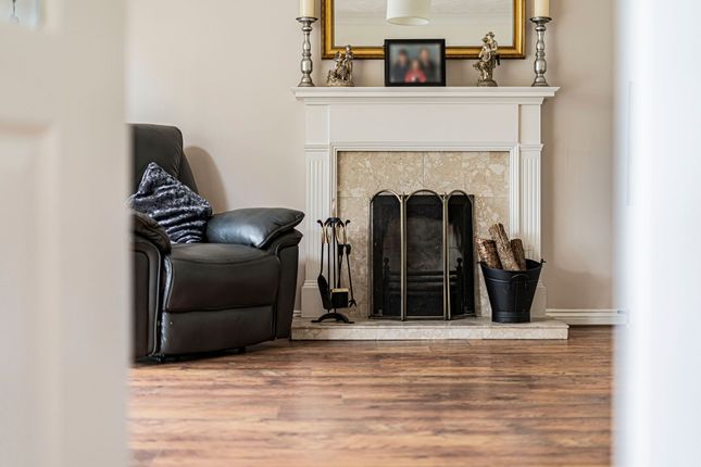 1 Lake Way, Huntingdon photo 4