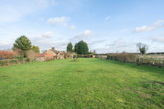 Property for sale in Hall Lane, Grantham