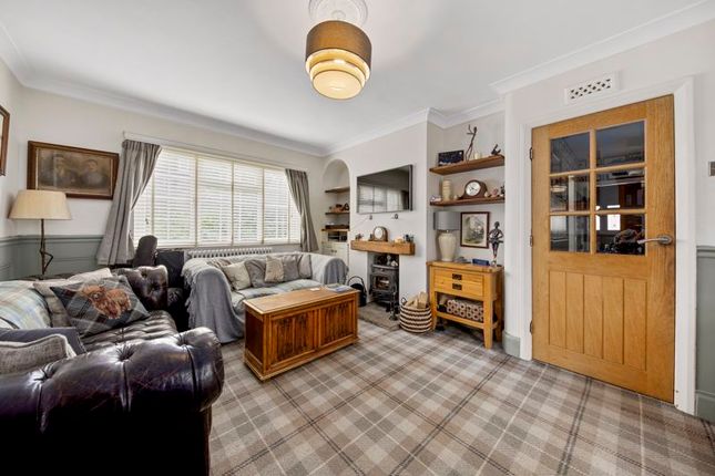 3, Riverside Crescent, Chesterfield photo 4