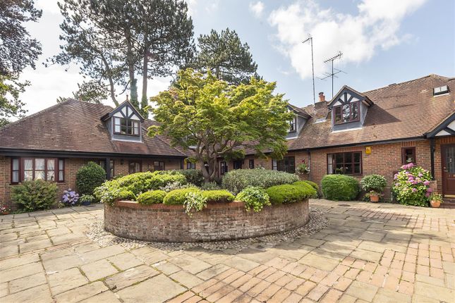 Semi 5 Bedroom House For Sale In Topstreet Way Harpenden Hertfordshire On Boomin