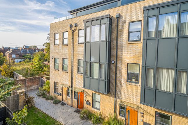 1362704-19-68E53d...