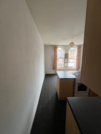 Flat to rent in Wellgate, Rotherham