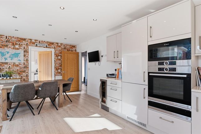 10, Periwinkle Road, Chesterfield photo 4
