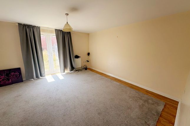 258, Coventry photo 2