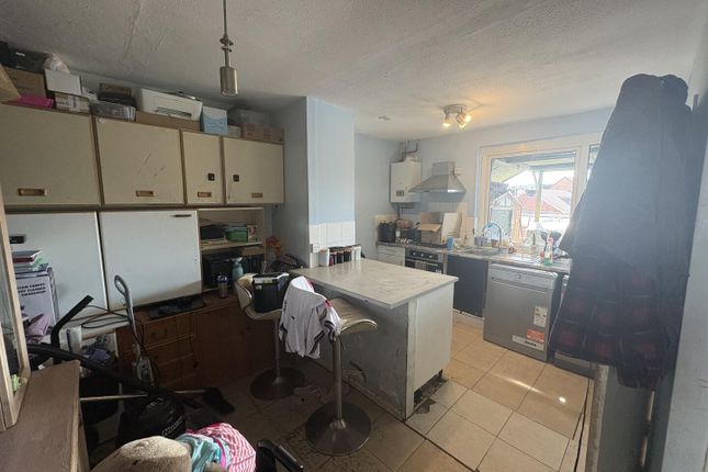 1D St. Johns Court, Farncombe Street, Godalming photo 4