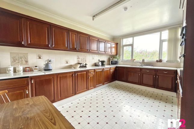 62, Nash Road, Newport photo 5