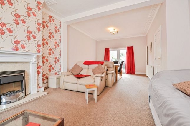 31, Stanhope Road, Stockton-On-Tees photo 3