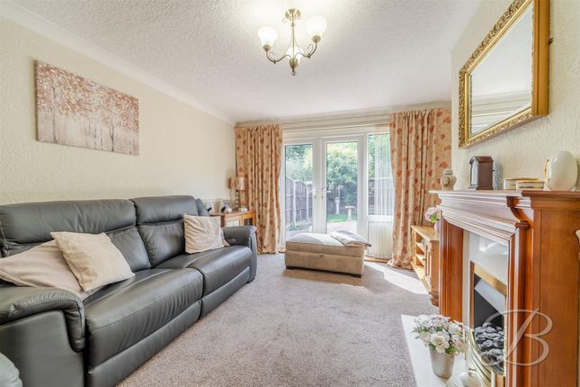61, Stanley Road, Mansfield photo 3