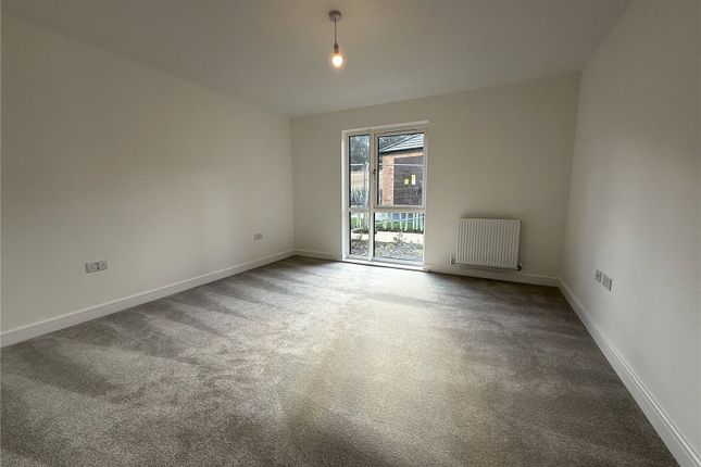 Dukes Quarter - Plot 402^, 33, Hamilton Court, Bordon photo 2