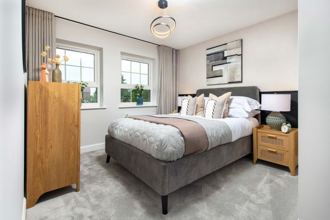 Henleygate_Holden_Bedroom