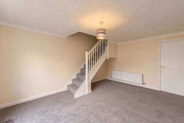8, Fieldfare Drive, Peterborough photo 2
