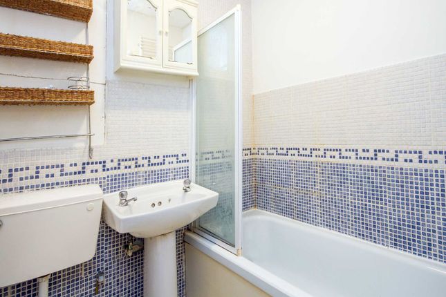 Flat for sale in Brunswick Centre, London