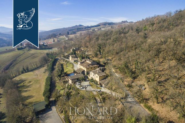 Thumbnail Villa for sale in Monterchi, Arezzo, Toscana