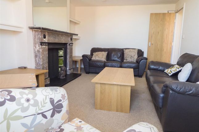 7 Lonsdale Terrace, Newcastle Upon Tyne photo 2
