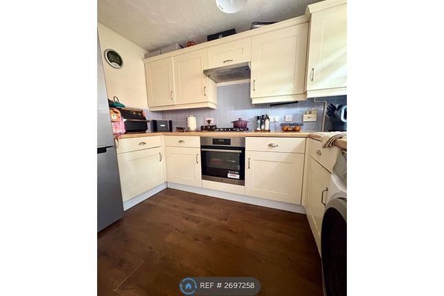 Sewell Close, Chafford Hundred, Grays photo 3