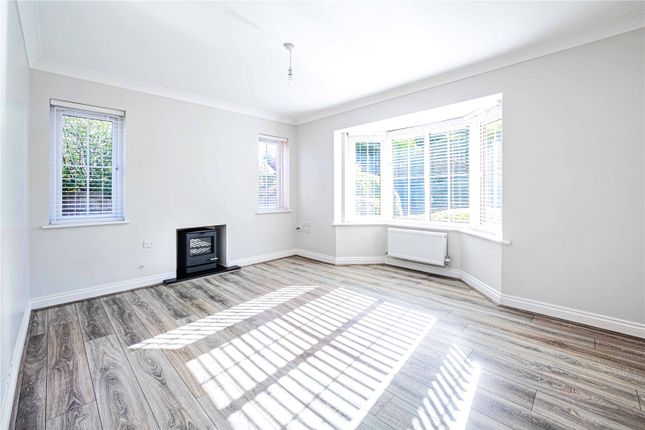 15, Teal Way, Hemel Hempstead photo 3