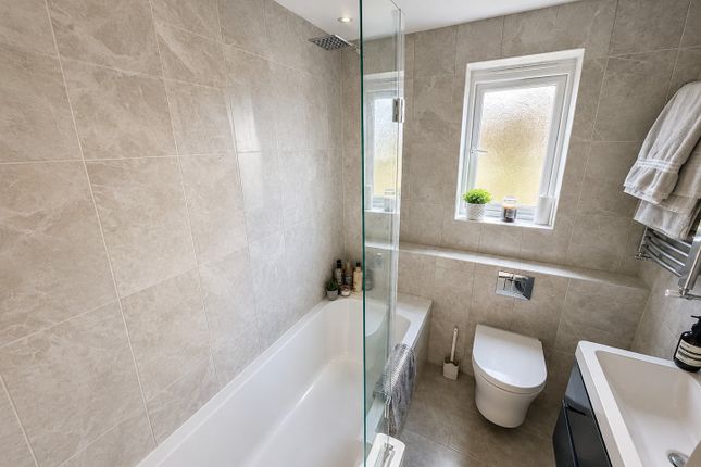 40, Smithy Croft, Rotherham photo 4