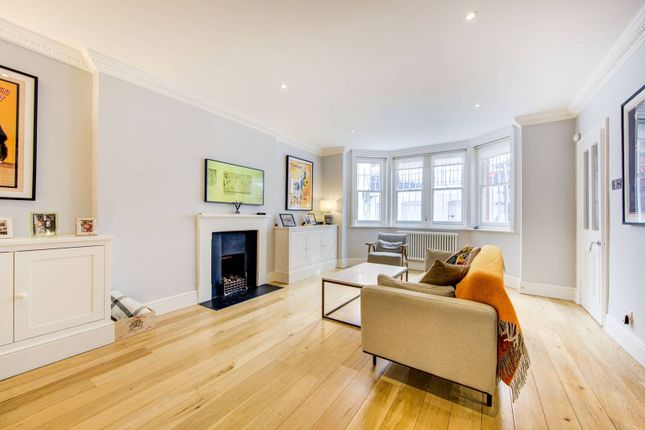 Thumbnail Maisonette to rent in Earls Court Square, Earls Court, London