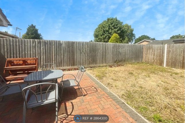 Vicarage Avenue, Sawston, Cambridge photo 5