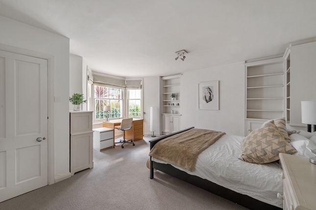 Town house to rent in Fawcett Street, Chelsea