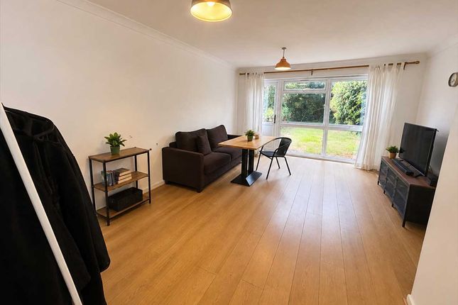 30, Rushmead Close, Canterbury photo 3