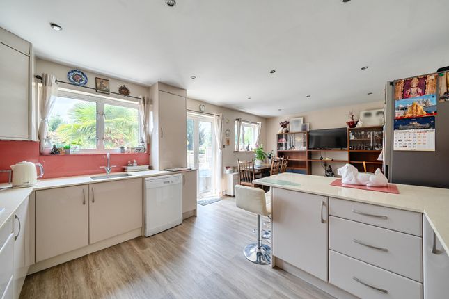 140, Canterbury Road, Harrow photo 4