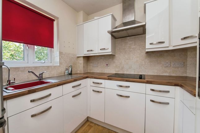 Apartment 26, Holyshute Lodge,, Langford Road, Devon photo 2