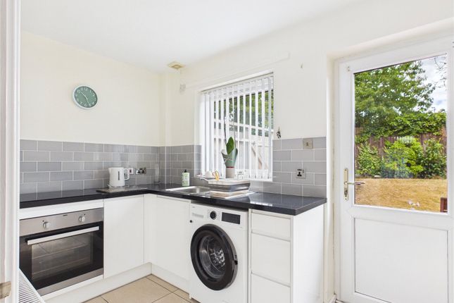 4, Oakwood Close, Liverpool photo 4