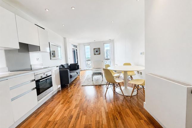 Flat 97, Bellville House, 79 Norman Road, London photo 3