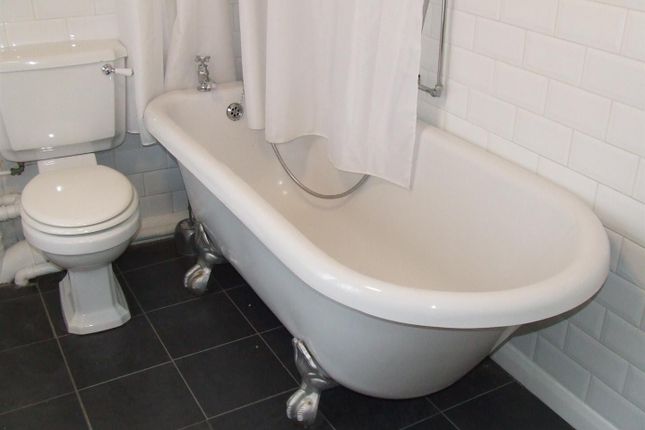 First Floor Flat, Old School Rooms, Church Street, Braunton photo 5