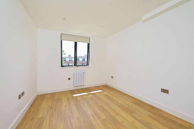 36 Hillside Place 117, Farnborough Road, Farnborough photo 5