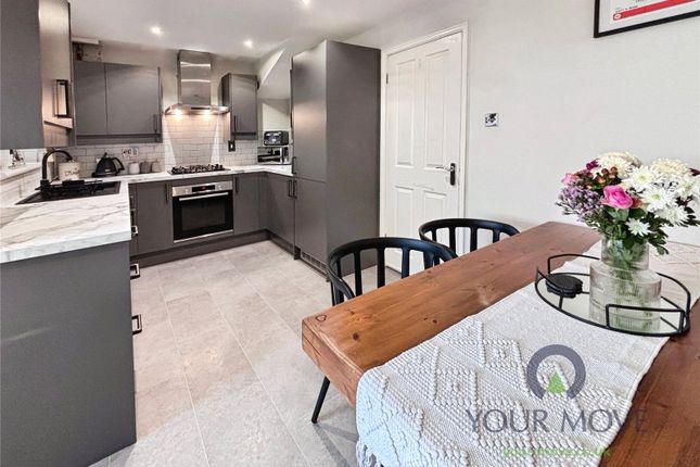 33, Storrs Wood View, Barnsley photo 3