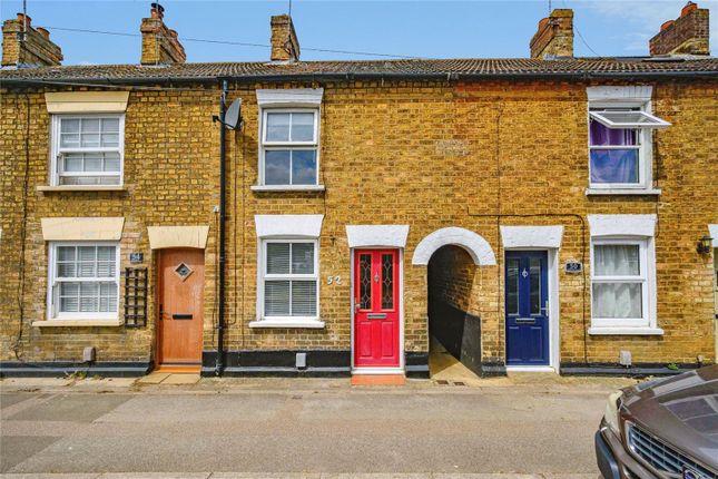 2-bed house on 52, Dunstable Road, Dunstable, £200,000
