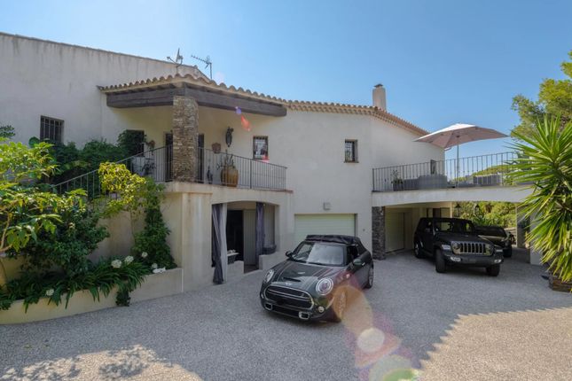 Villa for sale in Six Fours Les Plages, Provence Coast (Cassis To Cavalaire), Provence - Var