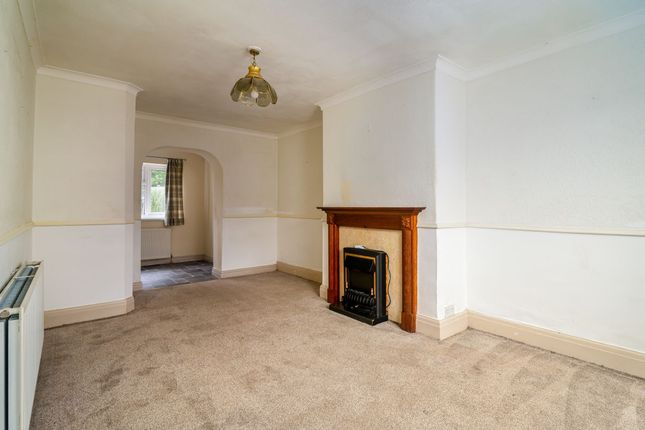 5 Threshfield Crescent, Birkenshaw photo 3