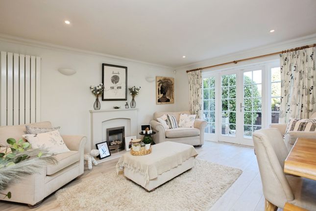 24, Yardley Close, Kent photo 2