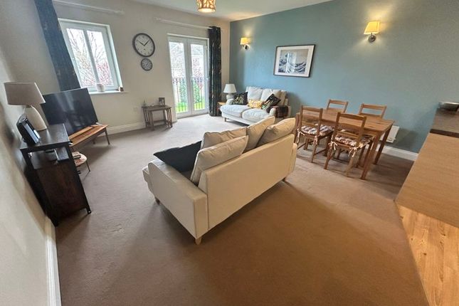 Apt 10, Bryn Y Bia Heights, Bryn Y Bia Road, Craigside photo 3