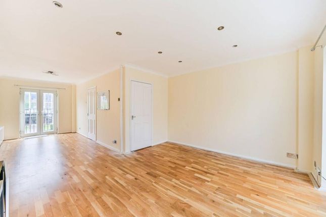 St. James Road, Sutton photo 4