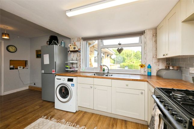 16, Nicholas Close, Sandown photo 4