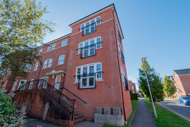 2-bed flat on George Roche Road, Kent, £230,000