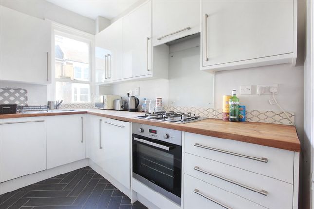 Thumbnail Flat to rent in Prideaux Road, Clapham