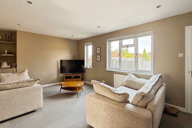 24, Danvers Way, Westbury photo 3