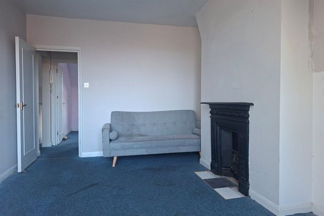 Flat C, 6, Martello Road, FOLKESTONE photo 4