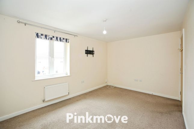 6, Beading Close, Newport photo 3