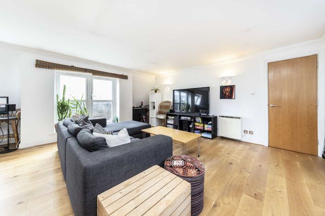 Thumbnail Flat to rent in Melville Place, London