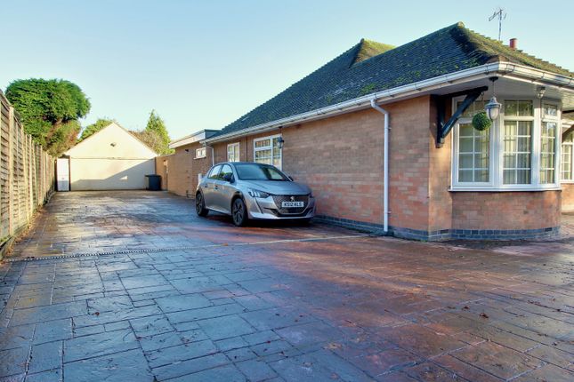 Bungalow for sale in 2 Rufford Close, Burbage, Hinckley