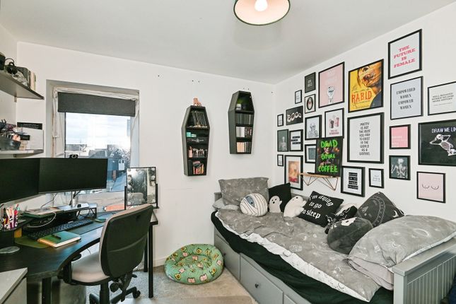 Flat 6, Webster House, 13, Greystone Square, Rochester photo 4